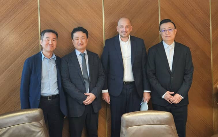 AI 통합 플랫폼 출범⋯네이버클라우드·블룸테크놀로지 등 6개사 연합